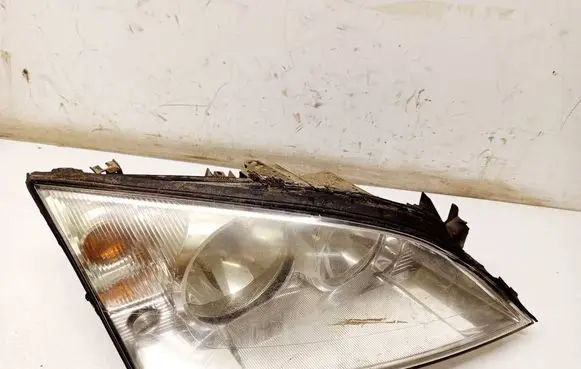 Ford Mondeo Mk III Headlight/headlamp 1305239177