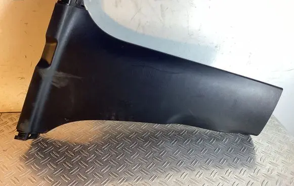 (B) pillar trim (bottom)