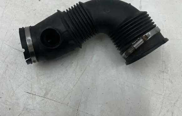 Opel Insignia A Intercooler hose/pipe 55561787