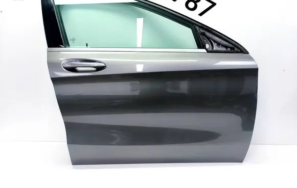 Mercedes-Benz GLA W156 X156 Front door