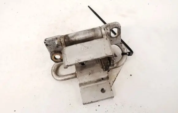 Audi A4 S4 B5 8D Rear door lower hinge 4a0833412a