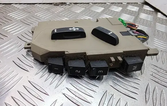 Volvo XC60 Seat control switch 30797731