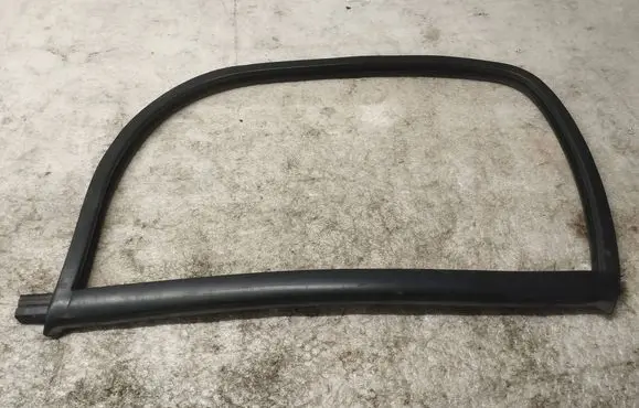 Citroen Jumper Front door rubber seal B386