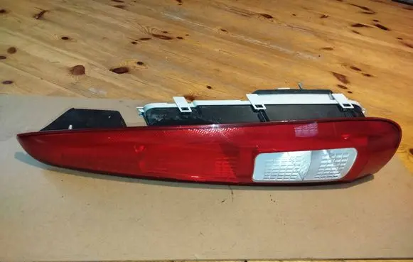 Ford Fusion Rear/tail lights 6N1113404AC 6N1113N004A 1LIFT