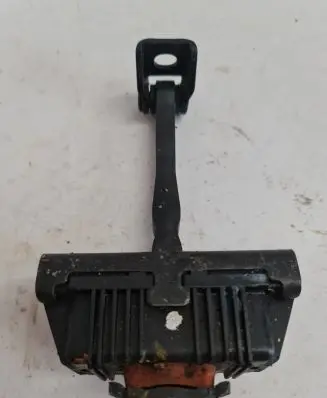 BMW 1 E82 E88 Front door check strap stopper 7164623