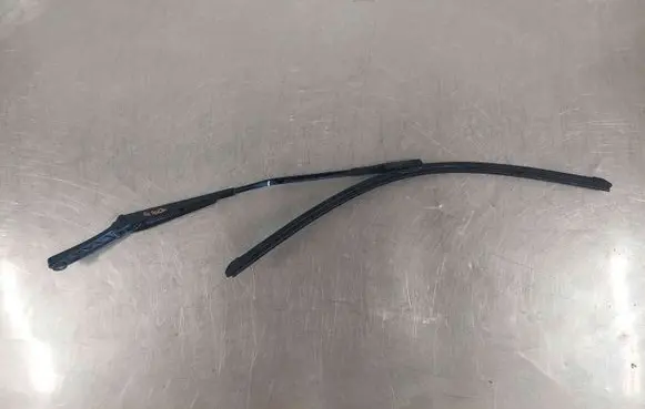 Audi A6 S6 C7 4G Front wiper blade arm 4G1955407D