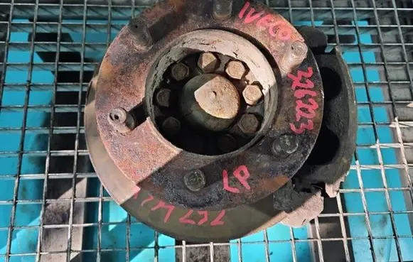 Iveco Daily 4th gen Front wheel hub spindle knuckle IMPRK1394292