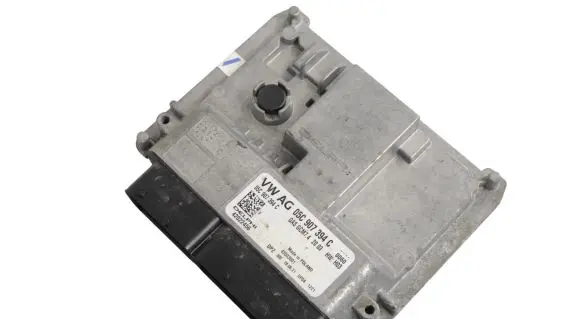 Volkswagen Golf VIII Engine control unit/module 05C907394C