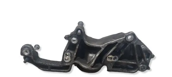 Citroen C4 II Generator/alternator bracket 9809714680