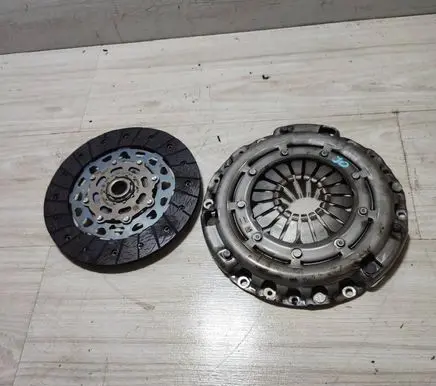 Dacia Jogger Clutch pressure plate 301019176R