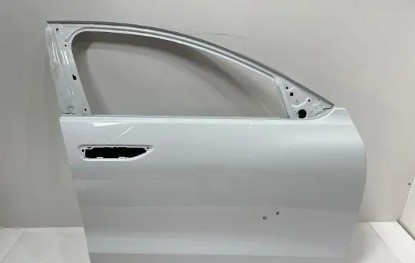 Audi A6 etron 85E Front door 