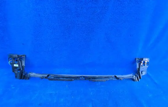BMW 5 G30 G31 G38 Rear bumper mounting bracket 8746988