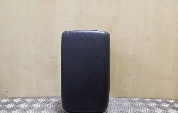 Opel Antara Armrest