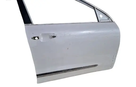 KIA Xceed Front door