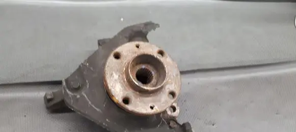 Fiat Doblo Front wheel hub spindle knuckle