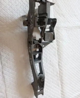 Peugeot 3008 I Front door exterior handle/bracket 111670ZP5 9688668080