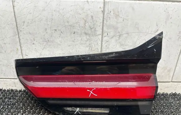 BMW 5 G30 G31 Tailgate rear/tail lights 8493830 662252 662000