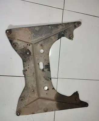 Renault Megane II Engine splash shield/under tray