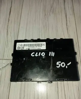 Renault Clio III Other control units/modules 8200652285B