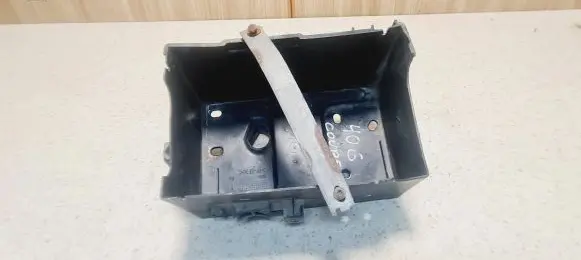 Peugeot 406 Battery box tray 9630495880