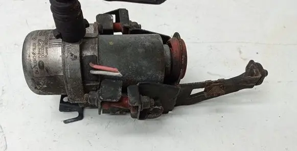 Mercedes-Benz C W203 Secondary air pump 