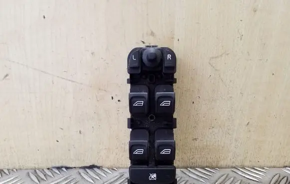 Volvo S80 Electric window control switch 30773269