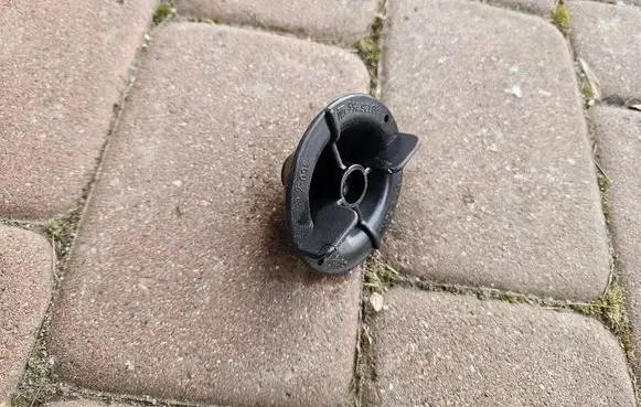 Opel Astra K Spare wheel bolt 90126755