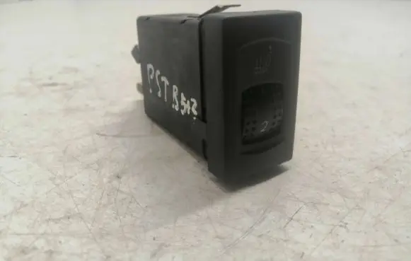 Volkswagen PASSAT B5.5 Seat heating switch 3B0963564C