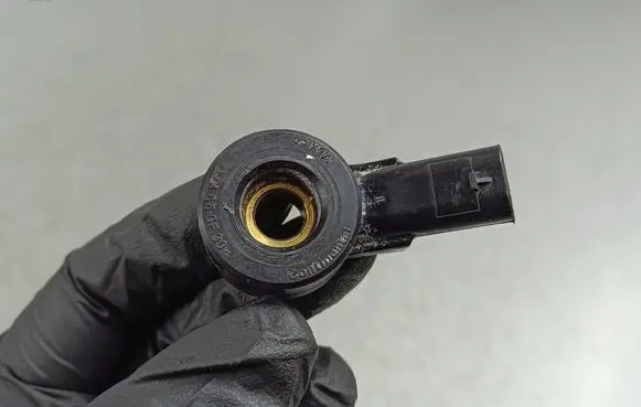 Jeep Grand Cherokee WL Detonation knock sensor 68313570AA 21097