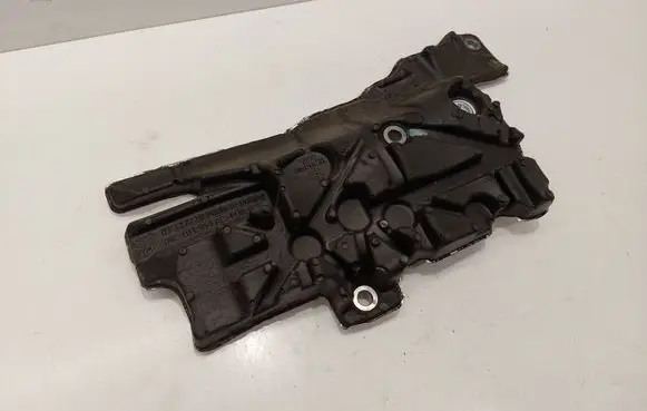Volkswagen PASSAT B8 Heat shield in engine bay 04L103954AL