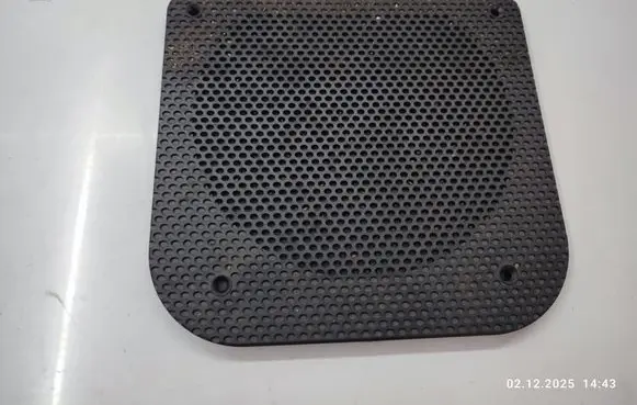 Mini Cooper Countryman R60 Subwoofer grill/trim 9800513