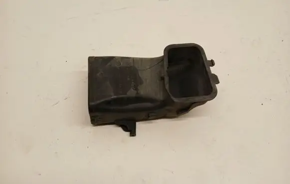 BMW 2 F46 Air intake duct part 7577470 10991210 13717577470