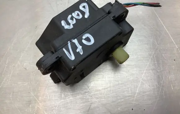 Volvo V70 Air flap motor/actuator 19F616 PL1607526