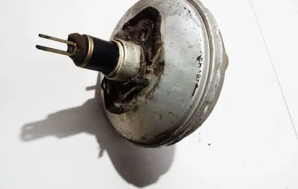 Mercedes-Benz E W124 Brake booster