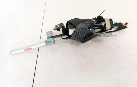 Volvo S80 Front seatbelt