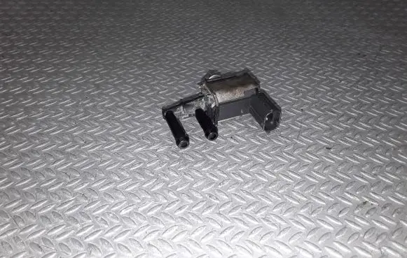 Suzuki Grand Vitara II Turbo solenoid valve K5T48486