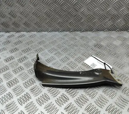 Skoda Superb B8 (3V) Fender mounting bracket 3V0821142