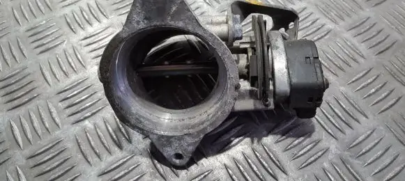 BMW 5 E39 Throttle valve 13631703562 13.631703562