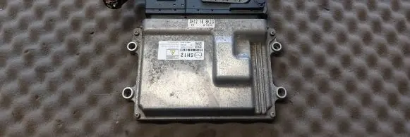 Mazda 3 III Engine control unit/module SH1218881A 2757005605