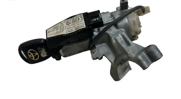 Toyota RAV 4 (XA30) Ignition lock 45020423