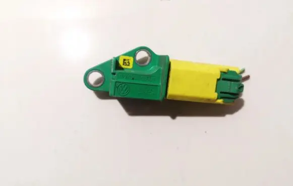 Audi A5 8T 8F Airbag deployment crash/impact sensor 1k0909606c 600972623s