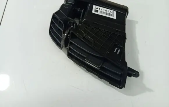 KIA Ceed Dash center air vent grill 974201H000