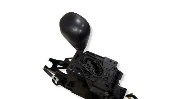 Toyota Avensis T270 Gear shifter/selector 75C584LH