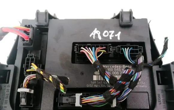 Mercedes-Benz B W245 Comfort/convenience module A1695454332 5DK00872816