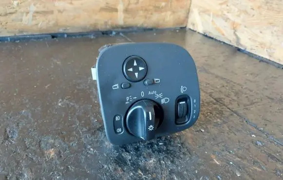 Mercedes-Benz C W203 Light switch A2035450604