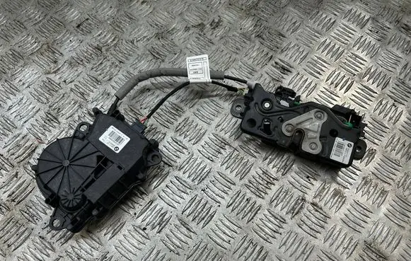 Tailgate/trunk/boot lock/catch/latch