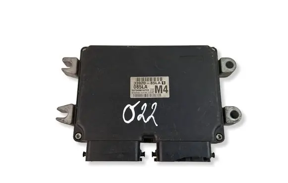 Suzuki Splash Engine control unit/module ECU 3392085LA E6T90081H7ZE