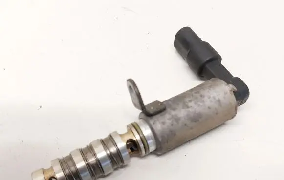 KIA Sportage Camshaft vanos timing valve 243752E100