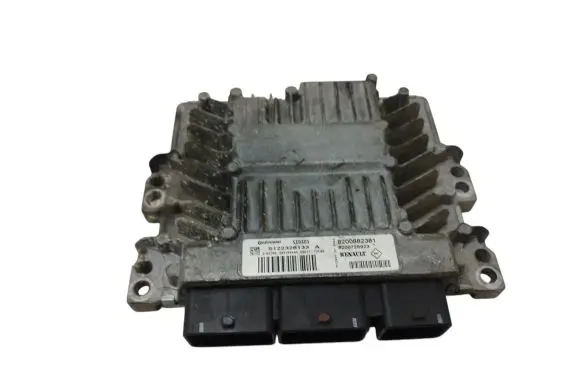 Renault Laguna III Engine control unit/module 8200882381 8200726923 S122326133A