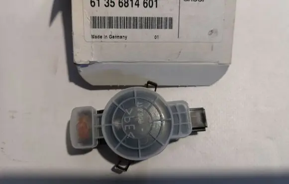 BMW X1 F48 F49 Rain sensor 6814601